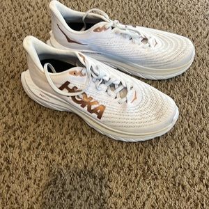 HOKA PRO FLY